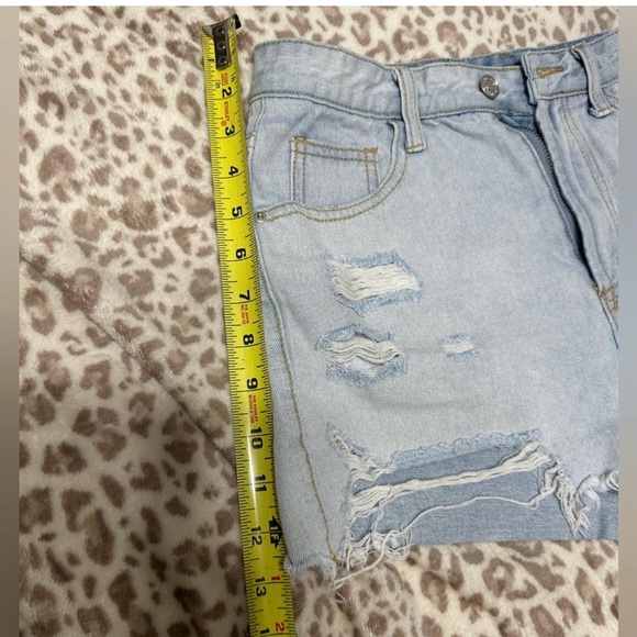 Set of three Jean shorts! - Picture 9 of 15